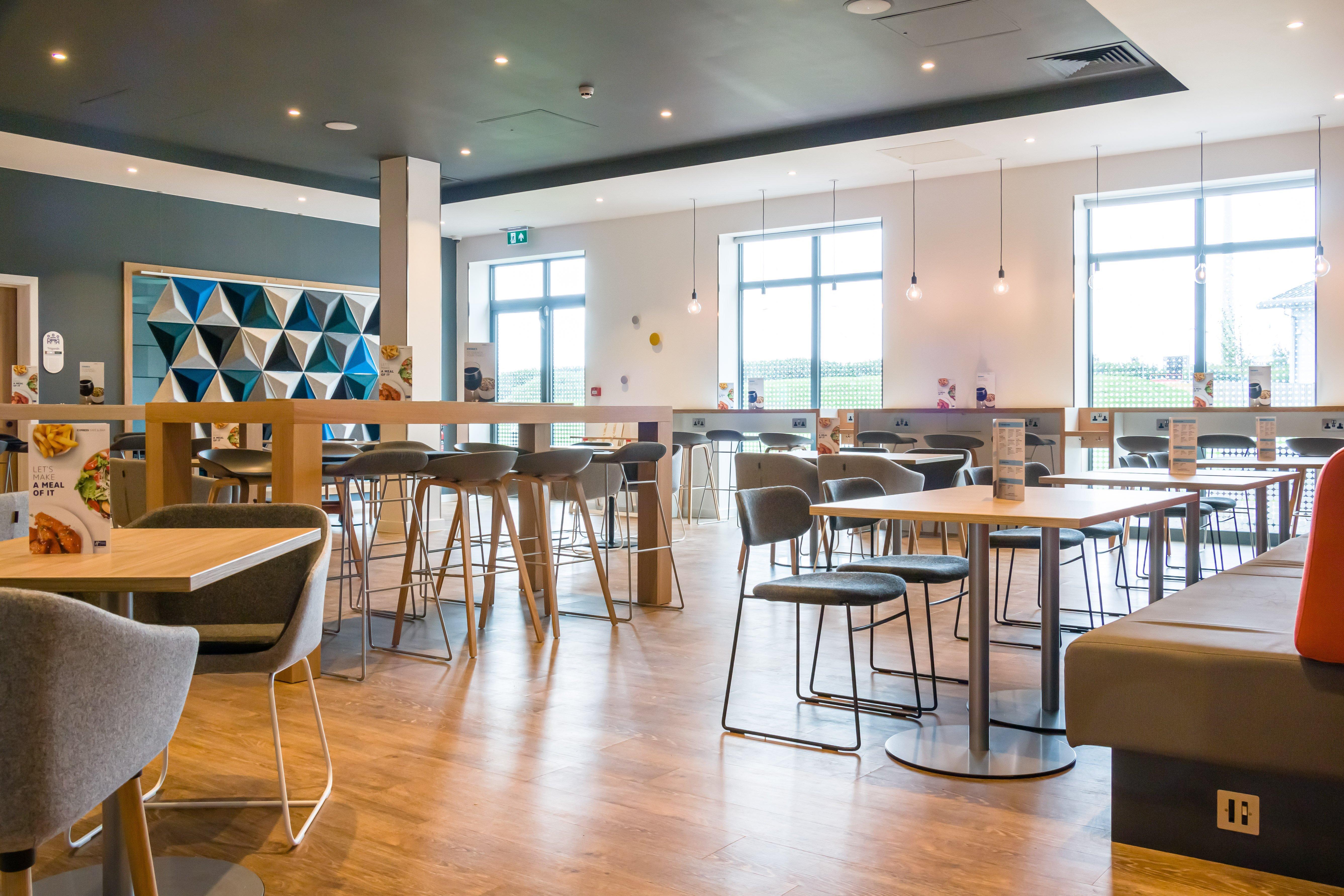 Holiday Inn Express - Bodmin - Victoria Junction By Ihg Exterior photo