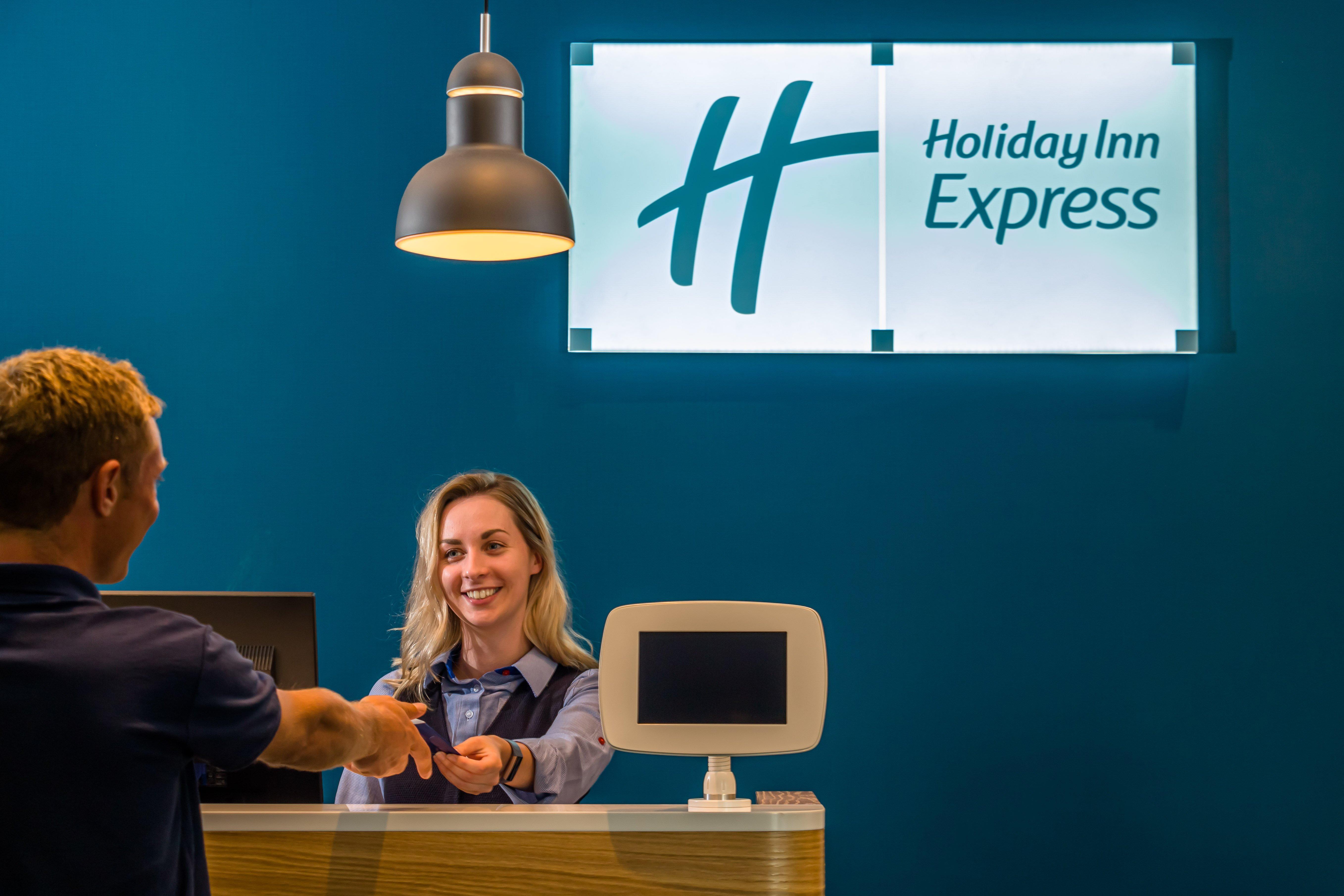 Holiday Inn Express - Bodmin - Victoria Junction By Ihg Exterior photo